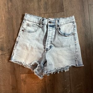 Women’s High Waisted Light Wash Jean Shorts